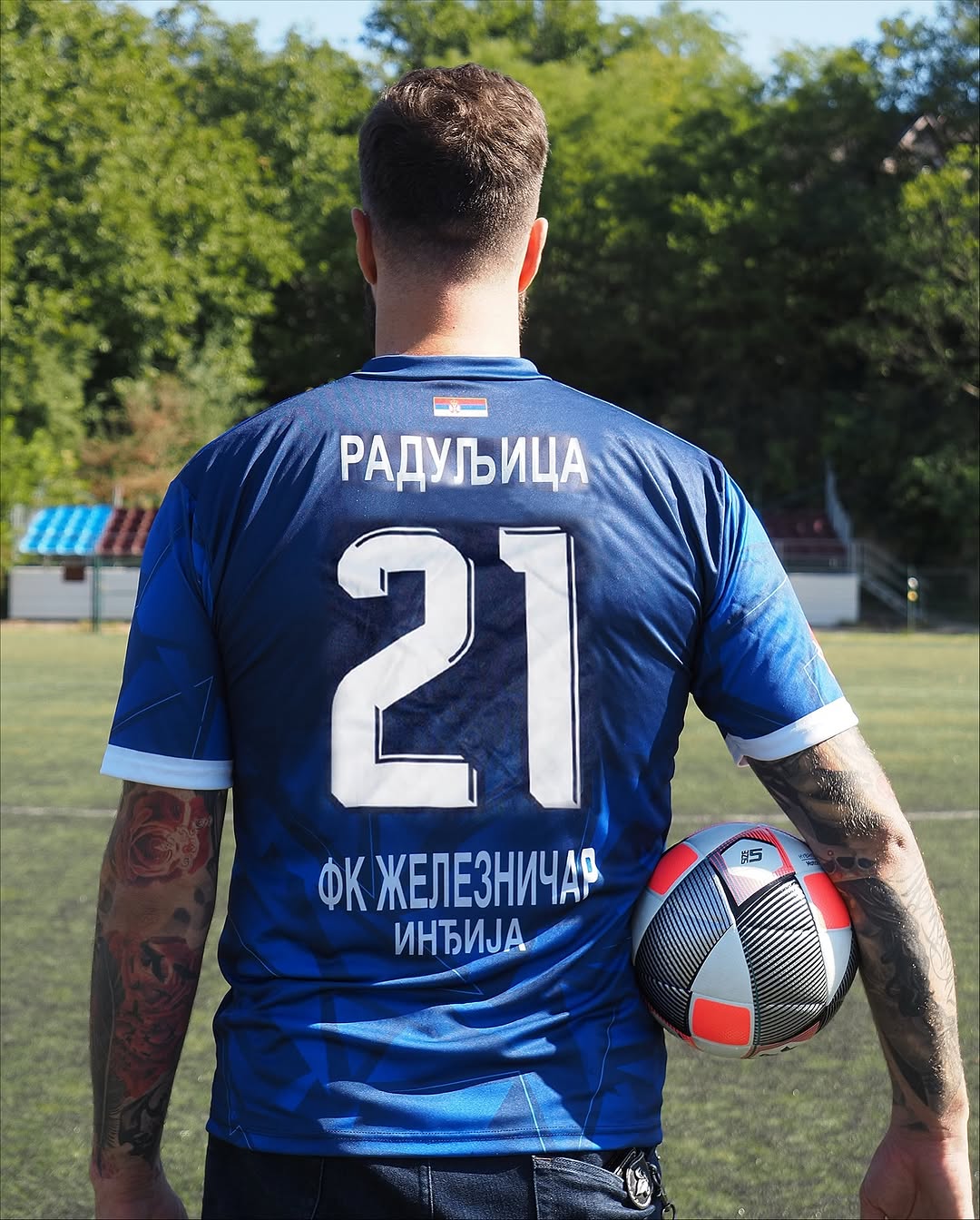 援拉杜利察, 年和 援拉杜利察, 年和