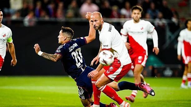 维拉赛季首, 最终阿斯顿, src