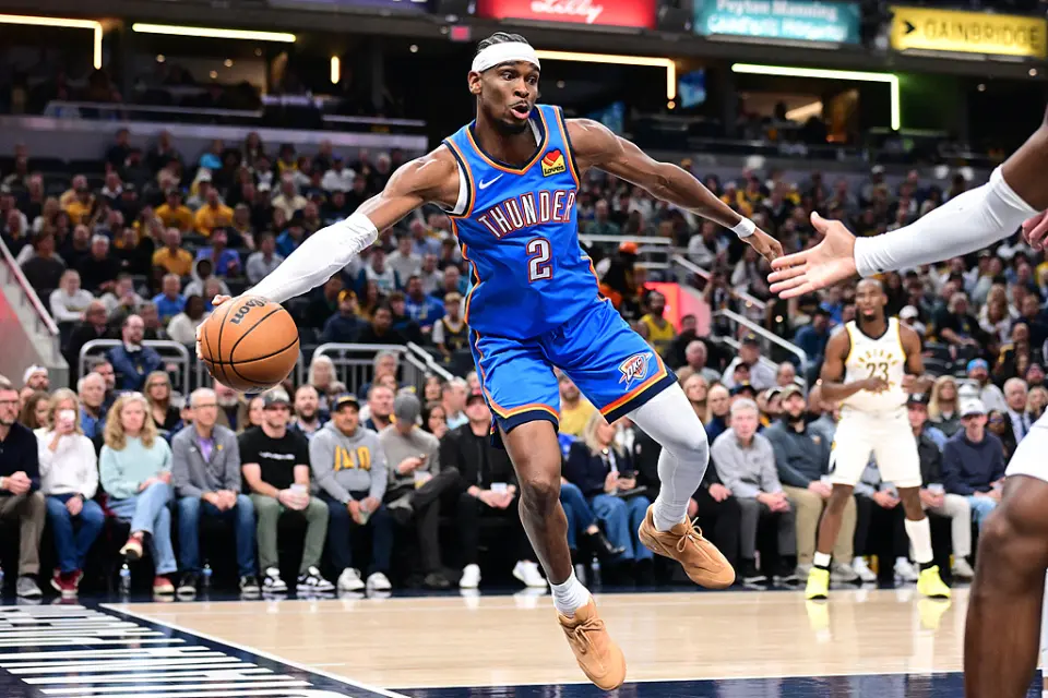 alt, 裁判响哨表, 浓眉 alt, 裁判响哨表, 浓眉