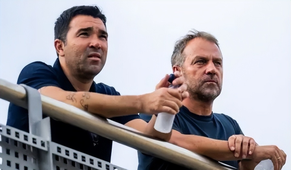 综合来讲, 选择去美国, 萨完成续约